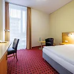 Hotel Airporthotel Berlin-adlershof 3*