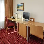 Hotel Airporthotel Berlin-adlershof 3*