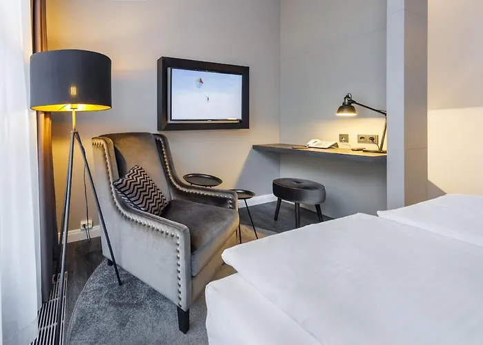 Hotel Airporthotel Berlin-adlershof 3*