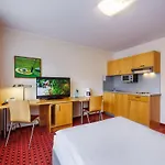Airporthotel Berlin-adlershof מלון