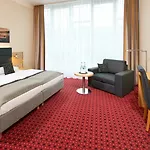 Airporthotel Berlin-adlershof 3*