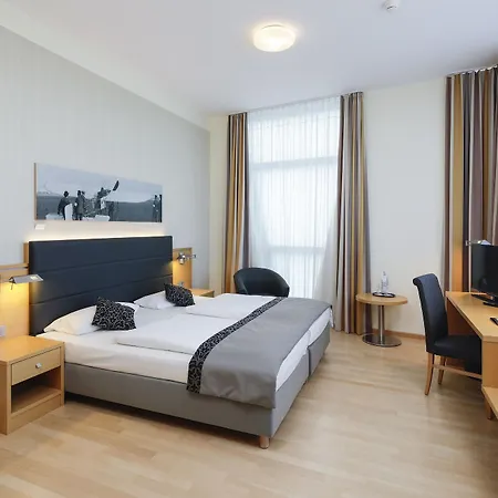 Airporthotel Berlin-adlershof 3* ברלין