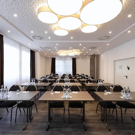 Airporthotel Berlin-adlershof 3*