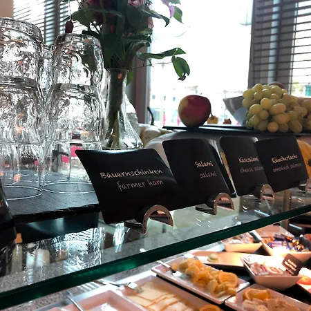 מלון Airporthotel Berlin-adlershof 3*